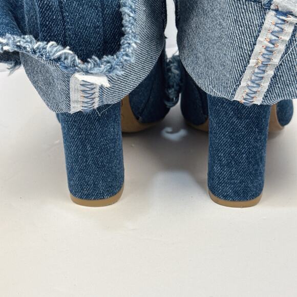 Anne Michelle Kenon | Blue | 7.5 - Picture 6 of 10